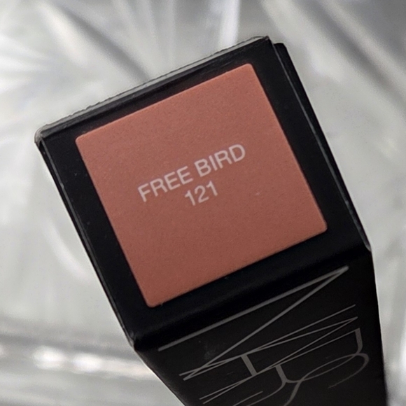 NARS Powermatte Lipstick Free Bird 121 Full Size NIB - Picture 3 of 3